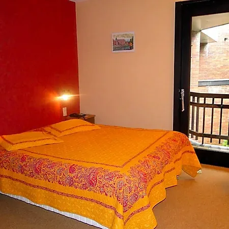 Du Hotel 3*