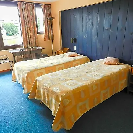 Du Hotel